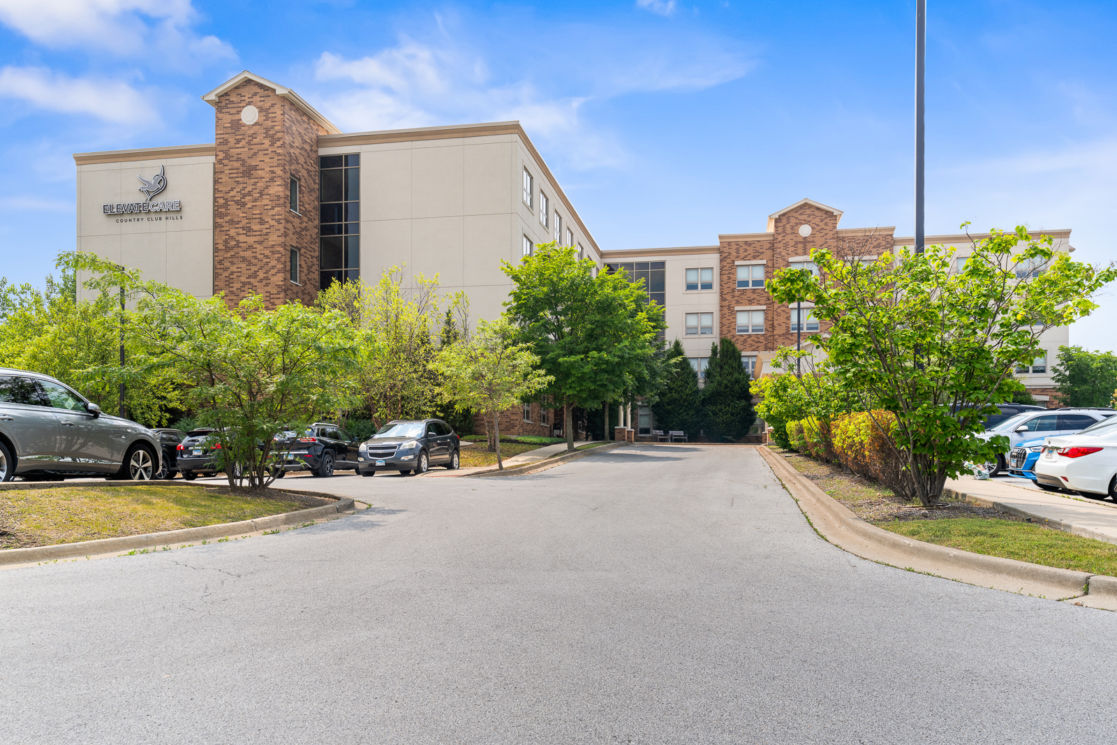 Elevate Care Country Club Hills workplace 1