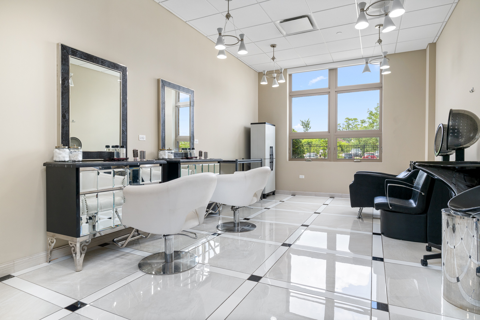 Elevate Care Country Club Hills workplace 3