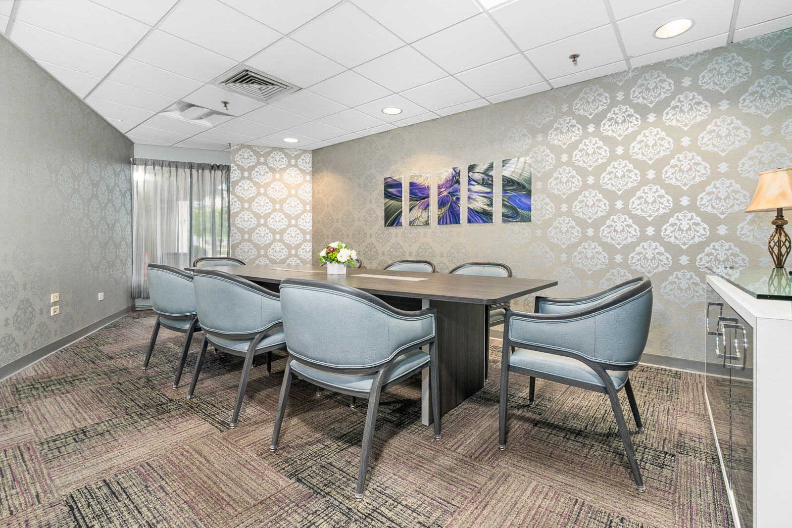 Elevate Care South Holland workplace 3
