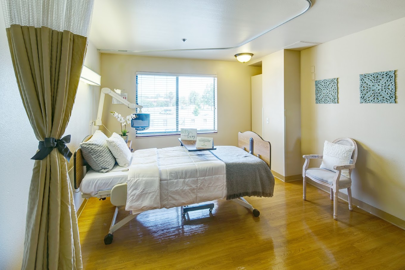 Foothill Rehab Center workplace 6